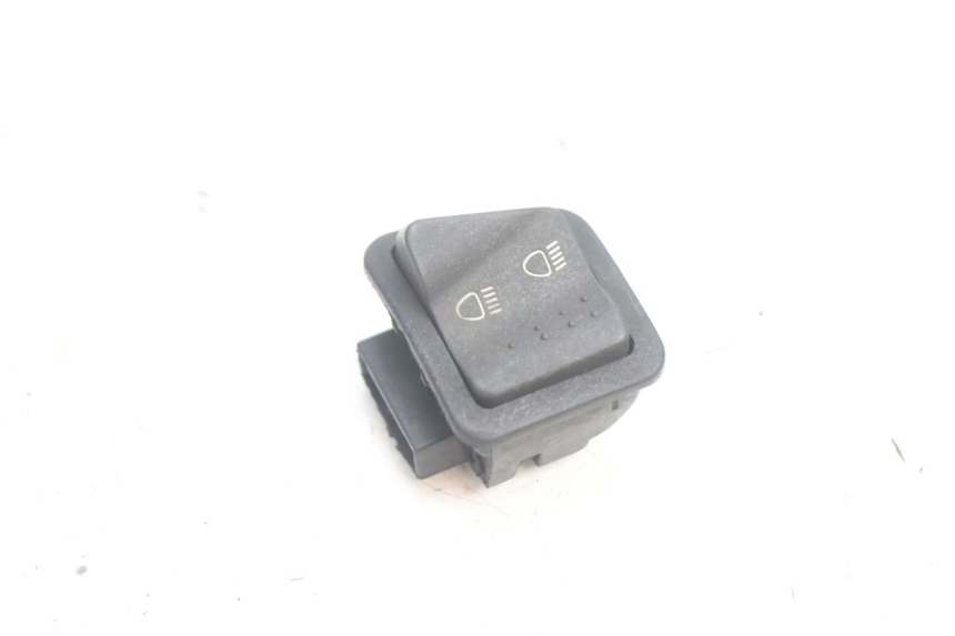 photo de COMANDO LUCE ALTA PIAGGIO ZIP 4T 50 (2018 - 2020) - Dettaglio del componente