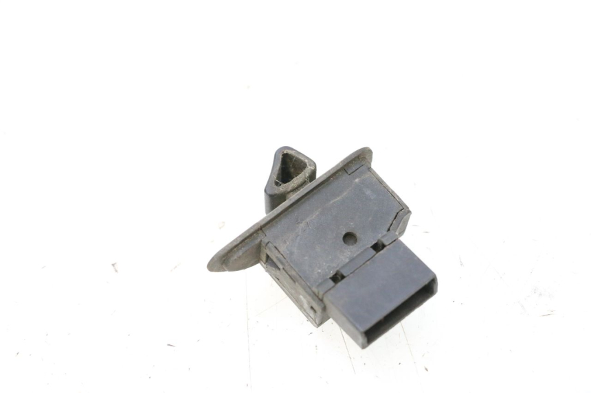 photo de COMMUTATORE ROLL LOCK PIAGGIO MP3 125 (2006 - 2014) - Zoom sullo stato d'uso