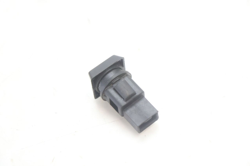 photo de COMANDO SPORTELLO CARBURANTE PIAGGIO MP3 HPE 530 (2022 - 2026) - Zoom sullo stato d'uso
