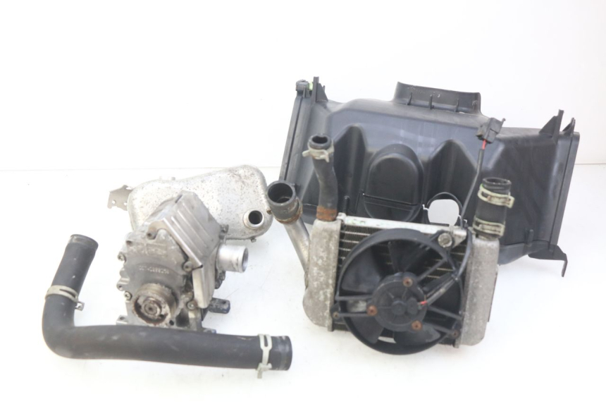 photo de COMPRESSOR PEUGEOT SATELIS COMPRESSOR K15 125 (2006 - 2009) - Vista principale