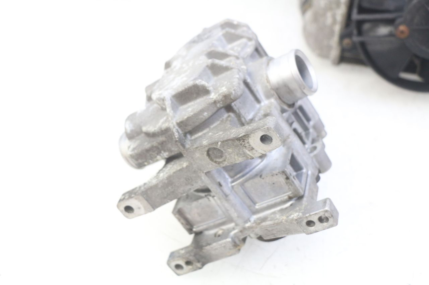 photo de COMPRESSOR PEUGEOT SATELIS COMPRESSOR K15 125 (2006 - 2009) - Zoom sui componenti