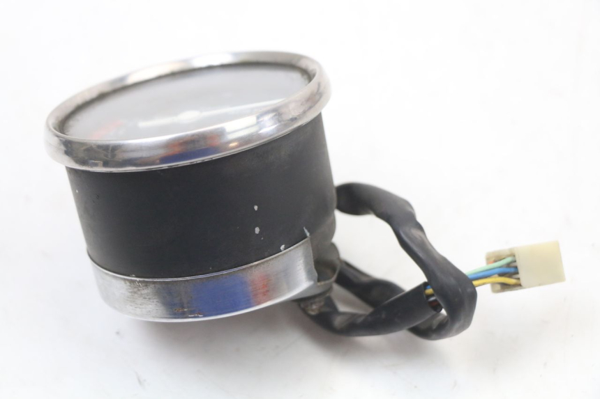 photo de CONTAGIRI SUZUKI GN 125 (1997 - 2000) - Altra angolazione