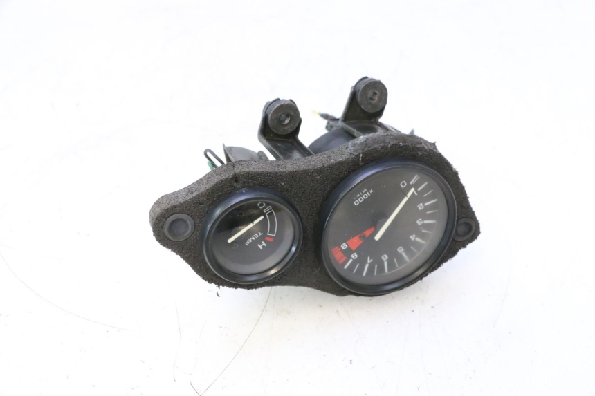 photo de CONTAGIRI HONDA XRV AFRICA TWIN 750 (1990 - 1992) - Dettagli dei punti di fissaggio