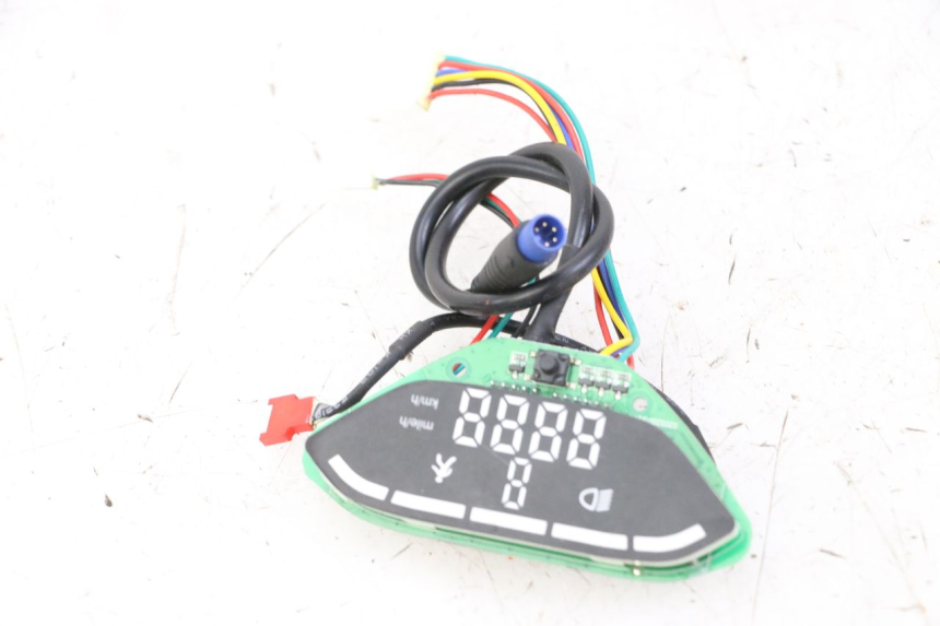 photo de CONTACHILOMETRI URBANGLIDE 100XS 1 - Vista principale