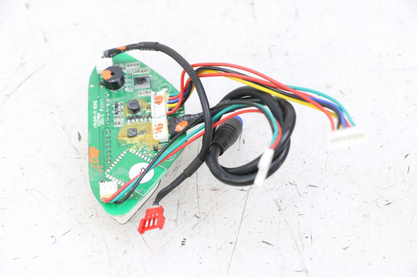 photo de CONTACHILOMETRI URBANGLIDE 100XS 1 - Stato della superficie e materiale