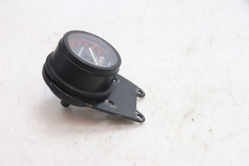 photo de CONTACHILOMETRI PEUGEOT 103 SPX CLIP 50 (1989 - 1992) - Zoom sullo stato d'uso