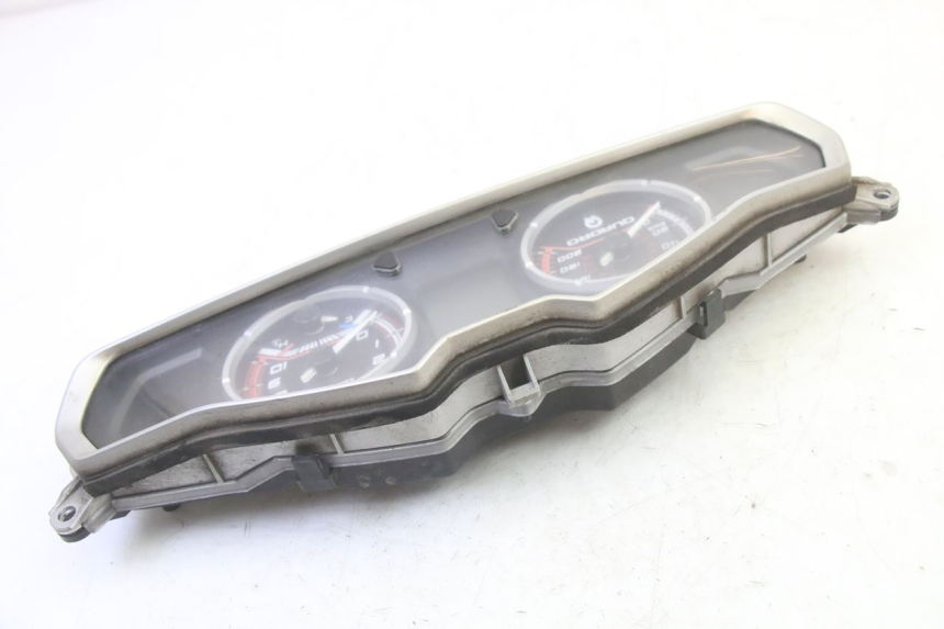 photo de CONTACHILOMETRI QUADRO 4 4D 350 (2015 - 2018) - Stato della superficie e materiale