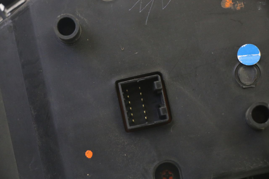 photo de CONTACHILOMETRI QUADRO 4 4D 350 (2015 - 2018) - Marcature e riferimenti originali