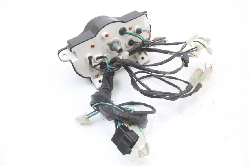 photo de CONTACHILOMETRI KYMCO AGILITY 4T 50 (2018 - 2022) - Stato della superficie e materiale