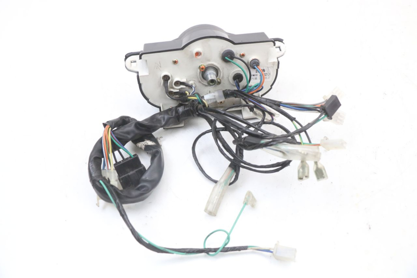 photo de CONTACHILOMETRI KYMCO AGILITY 4T 50 (2018 - 2022) - Dettagli dei punti di fissaggio