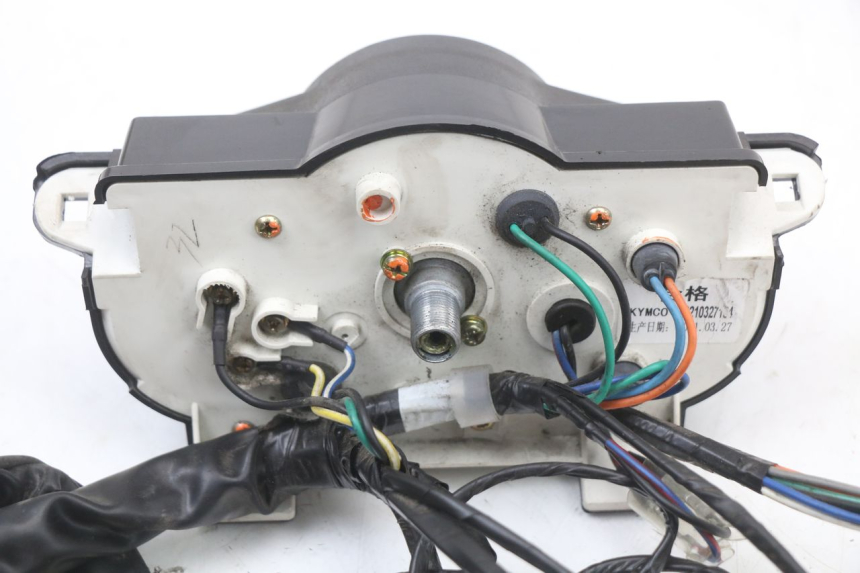 photo de CONTACHILOMETRI KYMCO AGILITY 4T 50 (2018 - 2022) - Stato della superficie e materiale