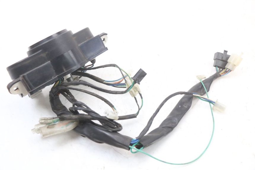 photo de CONTACHILOMETRI KYMCO AGILITY 4T 50 (2018 - 2022) - Dettagli dei punti di fissaggio