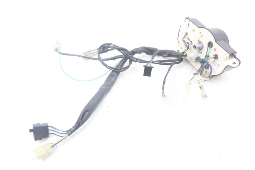 photo de CONTACHILOMETRI KYMCO AGILITY 4T 50 (2018 - 2022) - Stato della superficie e materiale