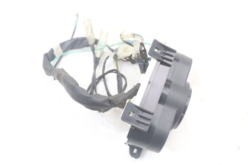 photo de CONTACHILOMETRI KYMCO AGILITY 4T 50 (2018 - 2022) - Dettagli dei punti di fissaggio