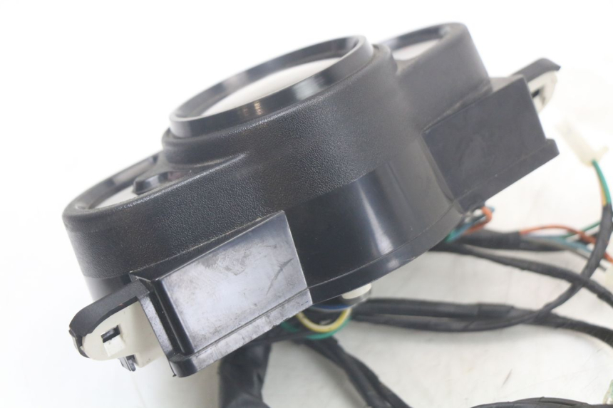 photo de CONTACHILOMETRI KYMCO AGILITY 4T 50 (2018 - 2022) - Dettagli dei punti di fissaggio