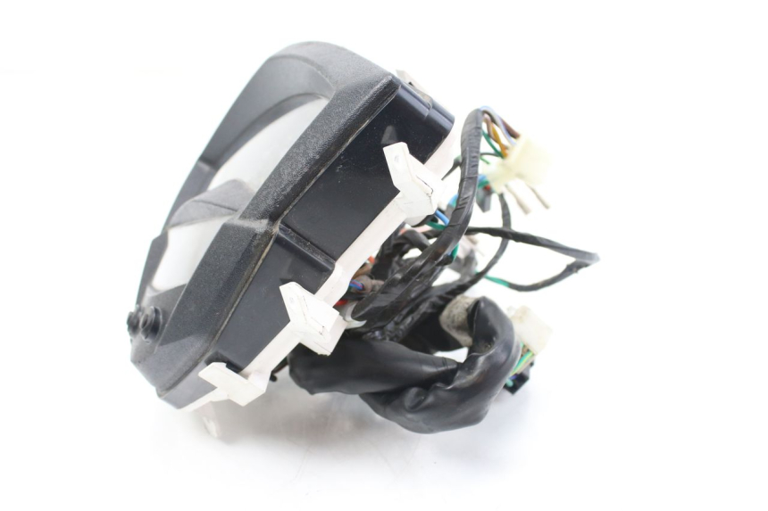 photo de CONTACHILOMETRI KYMCO AGILITY DELIVERY 4T 50 (2018 - 2023) - Stato della superficie e materiale