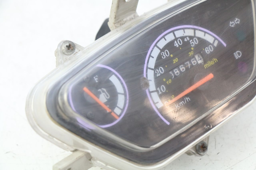 photo de CONTATORE TAOTAO BEATBOX 2 50 (2005 - 2017) - Dettagli dei punti di fissaggio