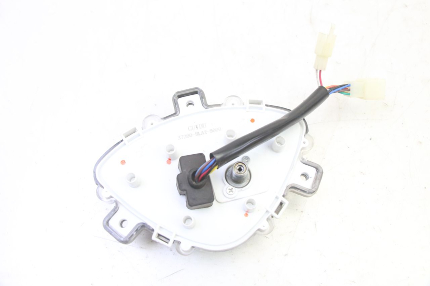 photo de CONTACHILOMETRI MOTRON BREEZY 4T 50 (2021 - 2025) - Primo piano tecnico