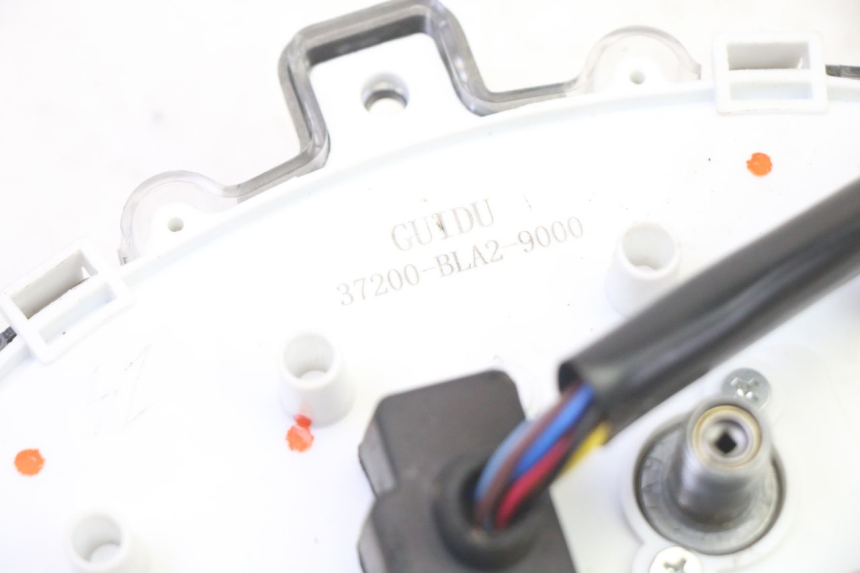 photo de CONTACHILOMETRI MOTRON BREEZY 4T 50 (2021 - 2025) - Vista d'insieme del prodotto