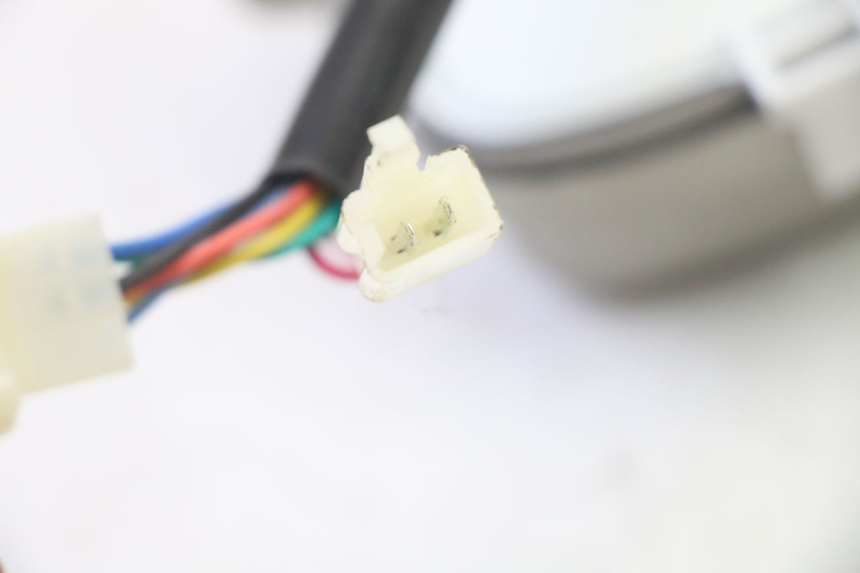 photo de CONTACHILOMETRI MOTRON BREEZY 4T 50 (2021 - 2025) - Stato della superficie e materiale