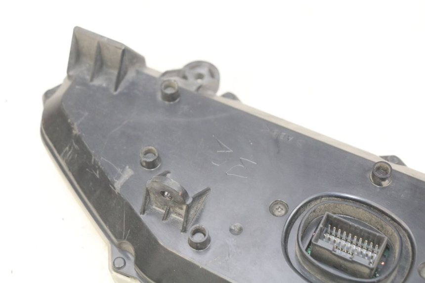 photo de CONTACHILOMETRI SUZUKI BURGMAN 650 (2002 - 2004) - Altra angolazione