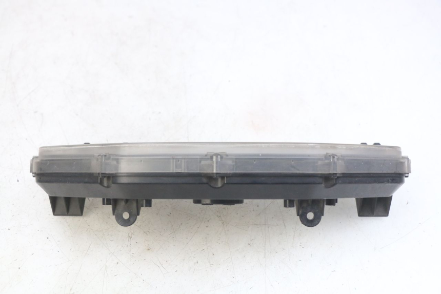 photo de CONTACHILOMETRI SUZUKI BURGMAN 650 (2002 - 2004) - Dettagli dei punti di fissaggio