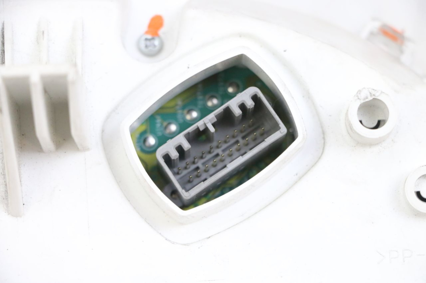 photo de CONTACHILOMETRI SUZUKI BURGMAN 650 (2013 - 2020) - Primo piano ad alta risoluzione