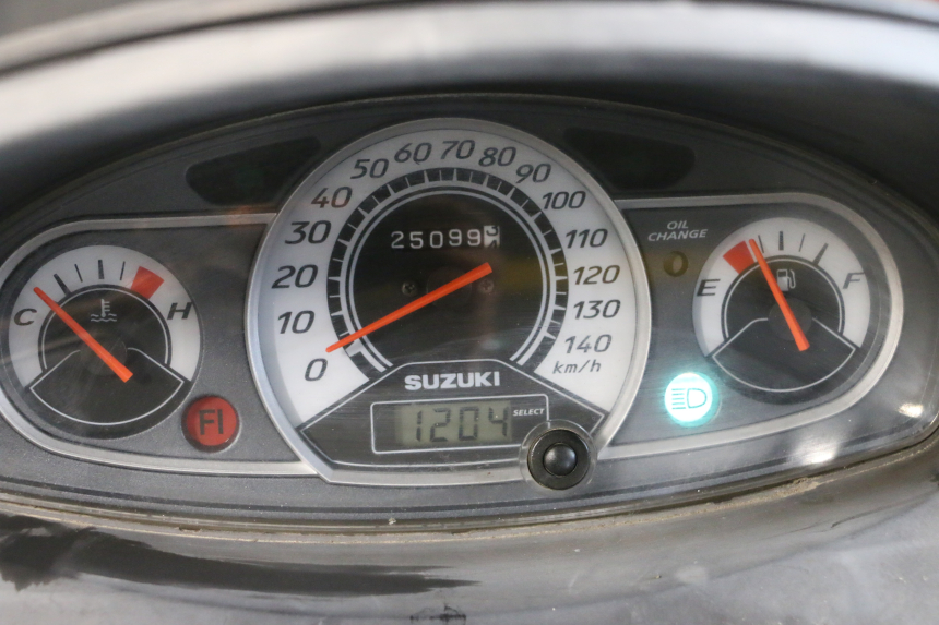 photo de CONTATORE SUZUKI BURGMAN 125 (2007 - 2014) - Zoom sullo stato d'uso