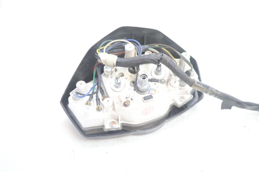 photo de CONTATORE YAMAHA BW'S BWS 125 (2010 - 2013) - Stato della superficie e materiale