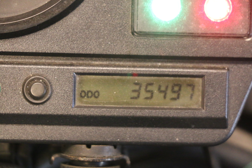 photo de Contachilometri HONDA CBR 919 RR FIREBLADE 900 (1998 - 1999) - Altra vista dell'articolo