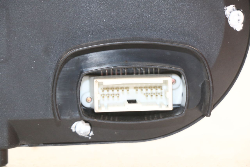 photo de Contachilometri HONDA CBR 919 RR FIREBLADE 900 (1998 - 1999) - Primo piano tecnico