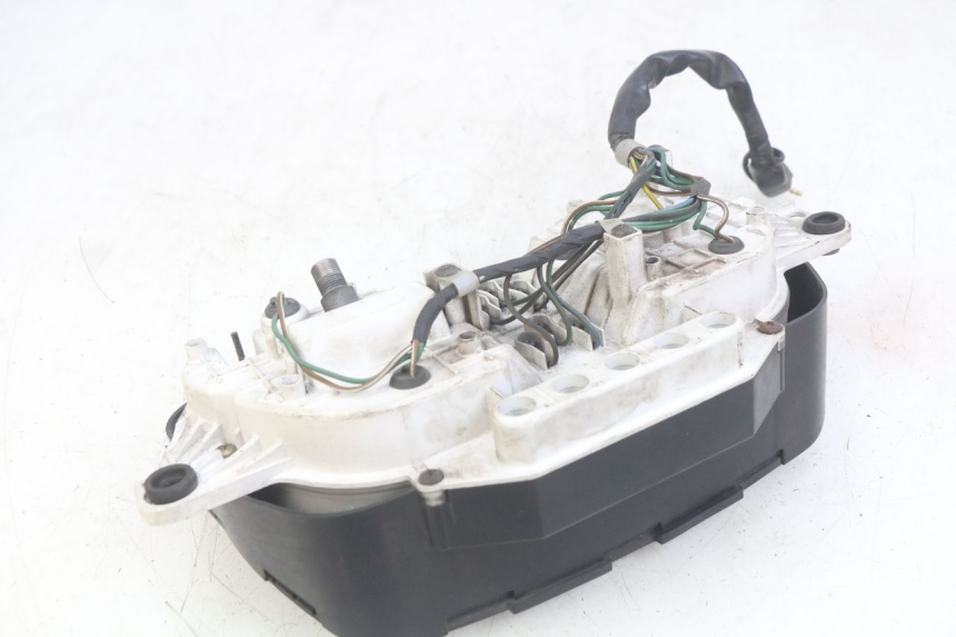 photo de CONTACHILOMETRI HONDA CBR F SC25 1000 (1989 - 1992) - Dettagli dei punti di fissaggio