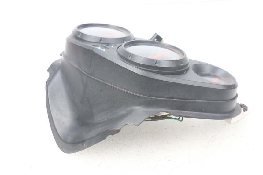 photo de Contachilometri HONDA CBR R 125 (2003 - 2006) - Dettagli dei punti di fissaggio