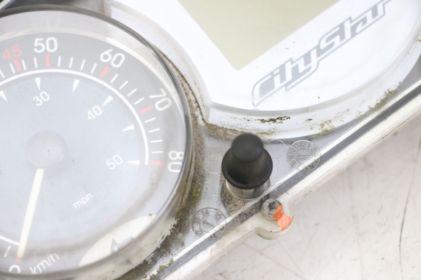 photo de CONTACHILOMETRI PEUGEOT CITYSTAR 50 (2013 - 2017) - Zoom sullo stato d'uso