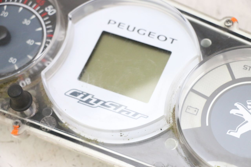 photo de CONTACHILOMETRI PEUGEOT CITYSTAR 50 (2013 - 2017) - Altra angolazione