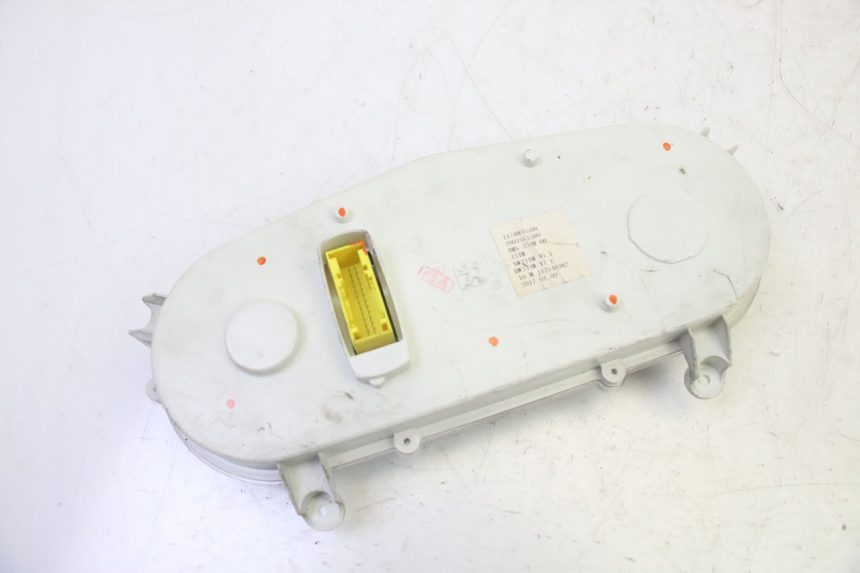 photo de CONTACHILOMETRI PEUGEOT CITYSTAR 50 (2013 - 2017) - Stato della superficie e materiale