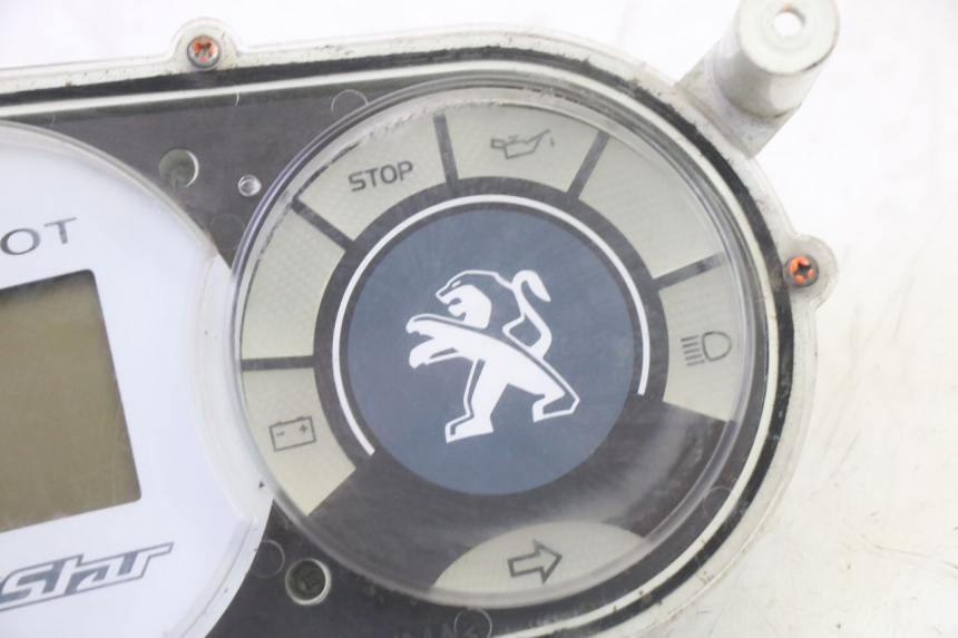 photo de CONTACHILOMETRI PEUGEOT CITYSTAR 50 (2013 - 2017) - Primo piano tecnico