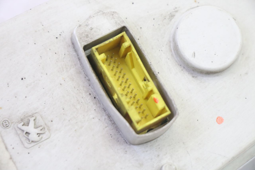 photo de CONTACHILOMETRI PEUGEOT CITYSTAR 50 (2013 - 2017) - Marcature e riferimenti originali