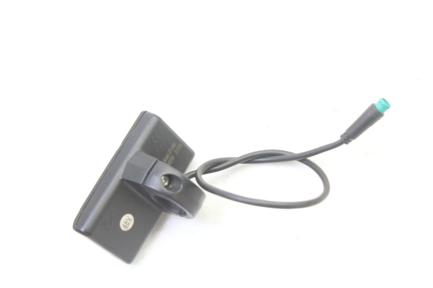 photo de CONTACHILOMETRI URBANGLIDE E-CROSS PRO 1 - Dettagli dei punti di fissaggio