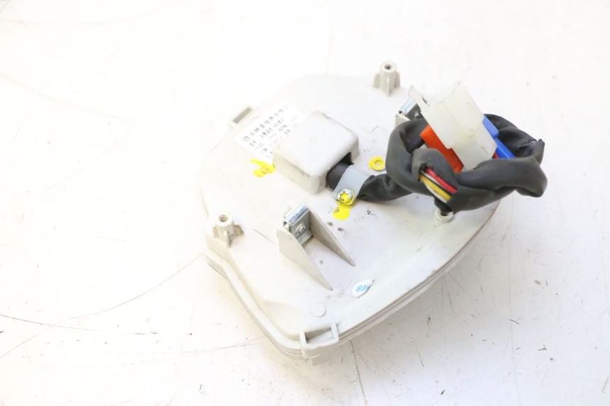photo de CONTACHILOMETRI WAYSCRAL E-START 1 (2018 - 2022) - Stato della superficie e materiale