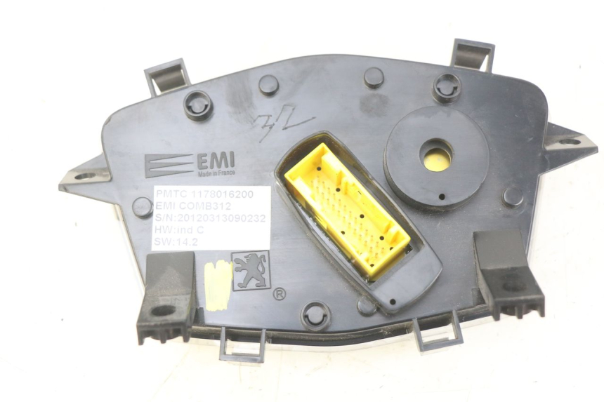 photo de CONTACHILOMETRI PEUGEOT E-VIVACITY 1 (2012 - 2018) - Altra angolazione