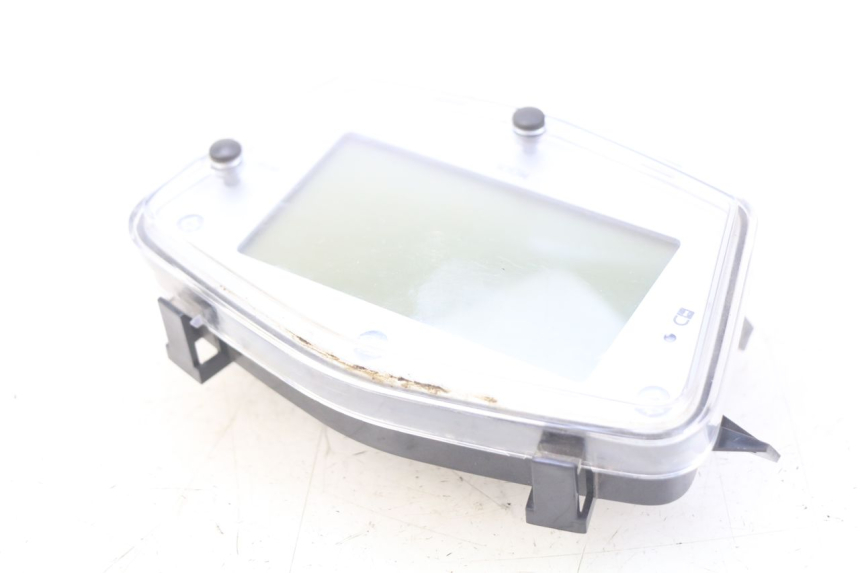 photo de CONTACHILOMETRI PEUGEOT E-VIVACITY 1 (2012 - 2018) - Dettagli dei punti di fissaggio