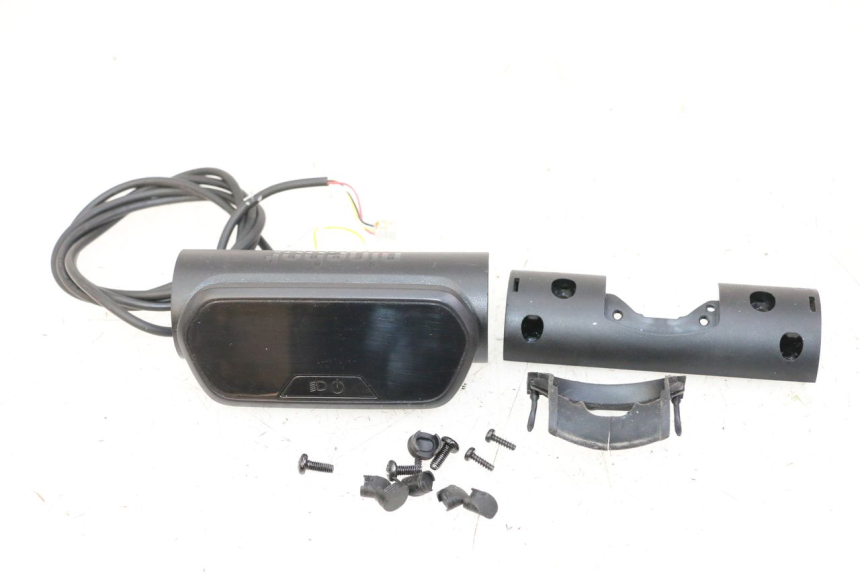 photo de CONTACHILOMETRI SEGWAY NINEBOT E2 1 - Vista principale