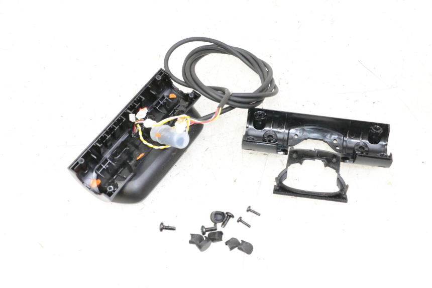 photo de CONTACHILOMETRI SEGWAY NINEBOT E2 1 - Caratteristiche distintive