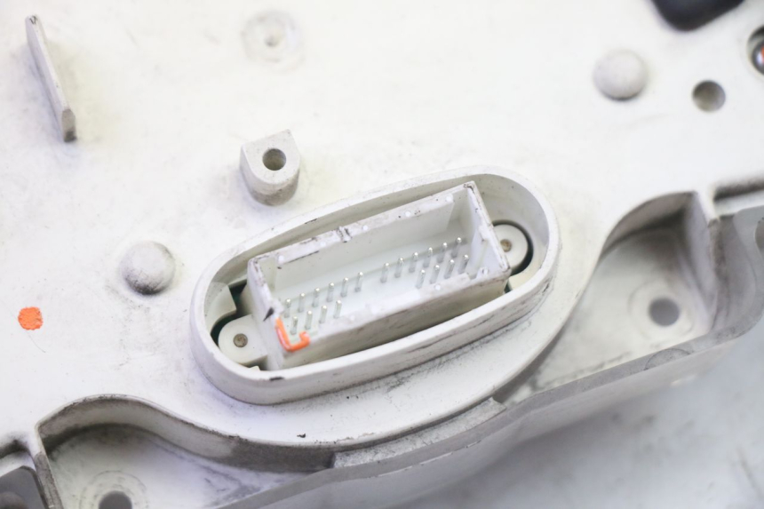 photo de CONTACHILOMETRI PEUGEOT ELYSTAR 50 (2002 - 2014) - Altra vista dell'articolo