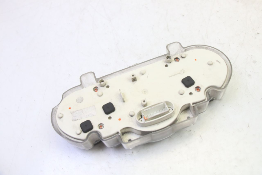 photo de CONTACHILOMETRI PEUGEOT ELYSTAR 50 (2002 - 2014) - Marcature e riferimenti originali