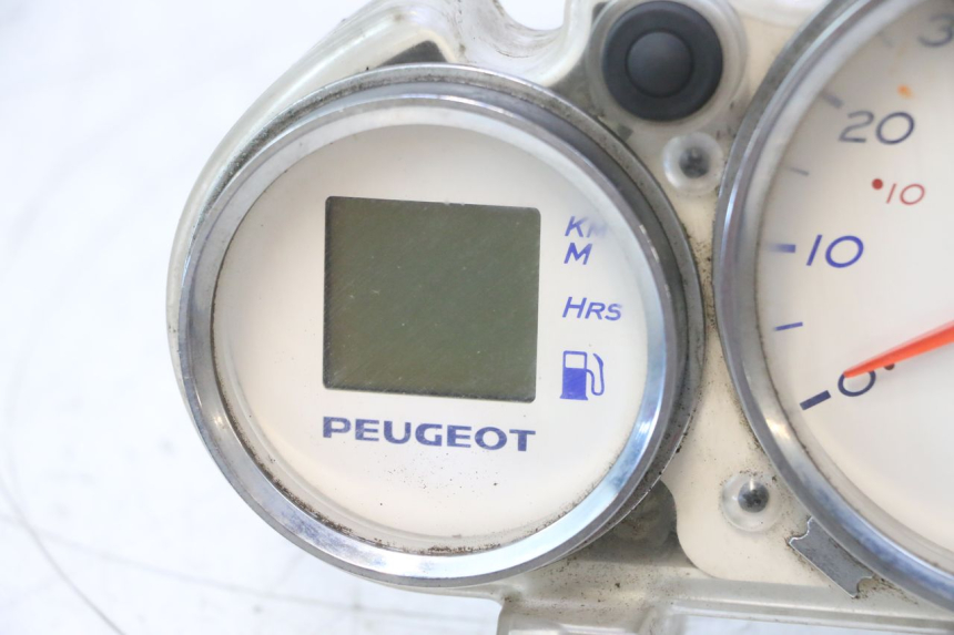 photo de CONTACHILOMETRI PEUGEOT ELYSTAR 50 (2002 - 2014) - Caratteristiche distintive