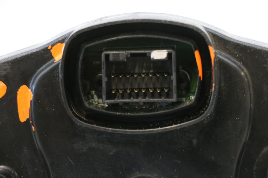 photo de CONTACHILOMETRI KAWASAKI ER-6 ER6 F ABS 650 (2012 - 2016) - Stato della superficie e materiale