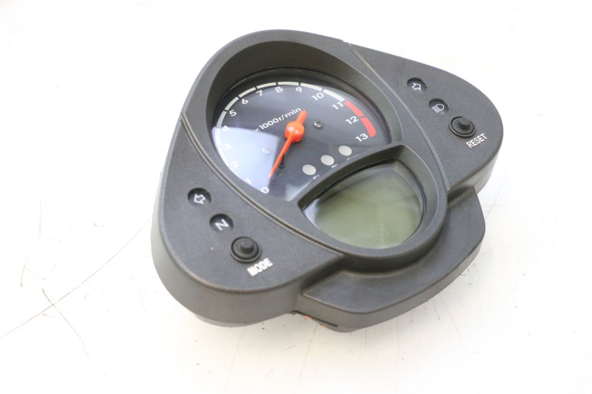 photo de CONTACHILOMETRI KAWASAKI ER-6 ER6 N 650 (2005 - 2009) - Caratteristiche distintive
