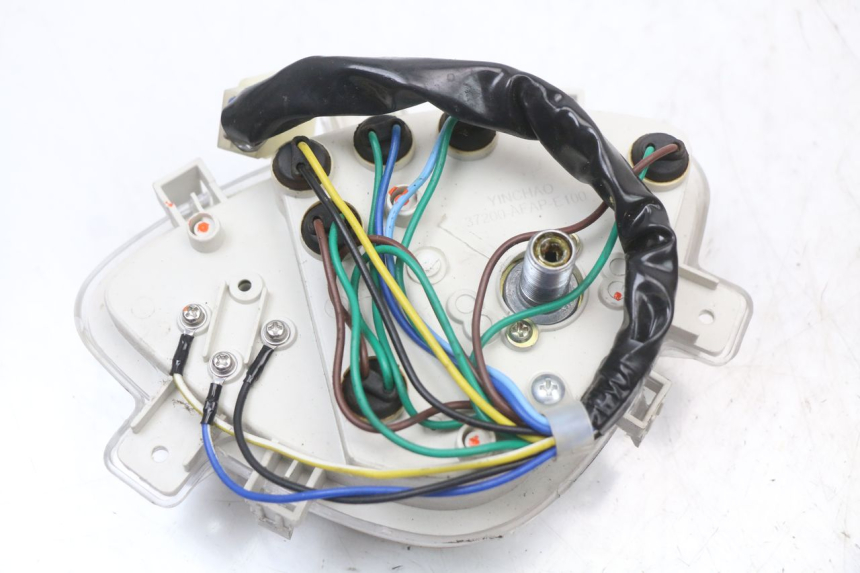 photo de CONTACHILOMETRI JM MOTORS EVOLIS 4T 50 (2018 - 2022) - Stato della superficie e materiale